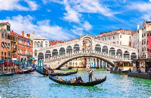 Italy roaming destination